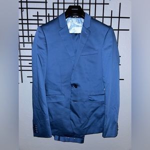 Express suit. Worn once - 36R blazer, 30 x 30 pants, Extra Slim.